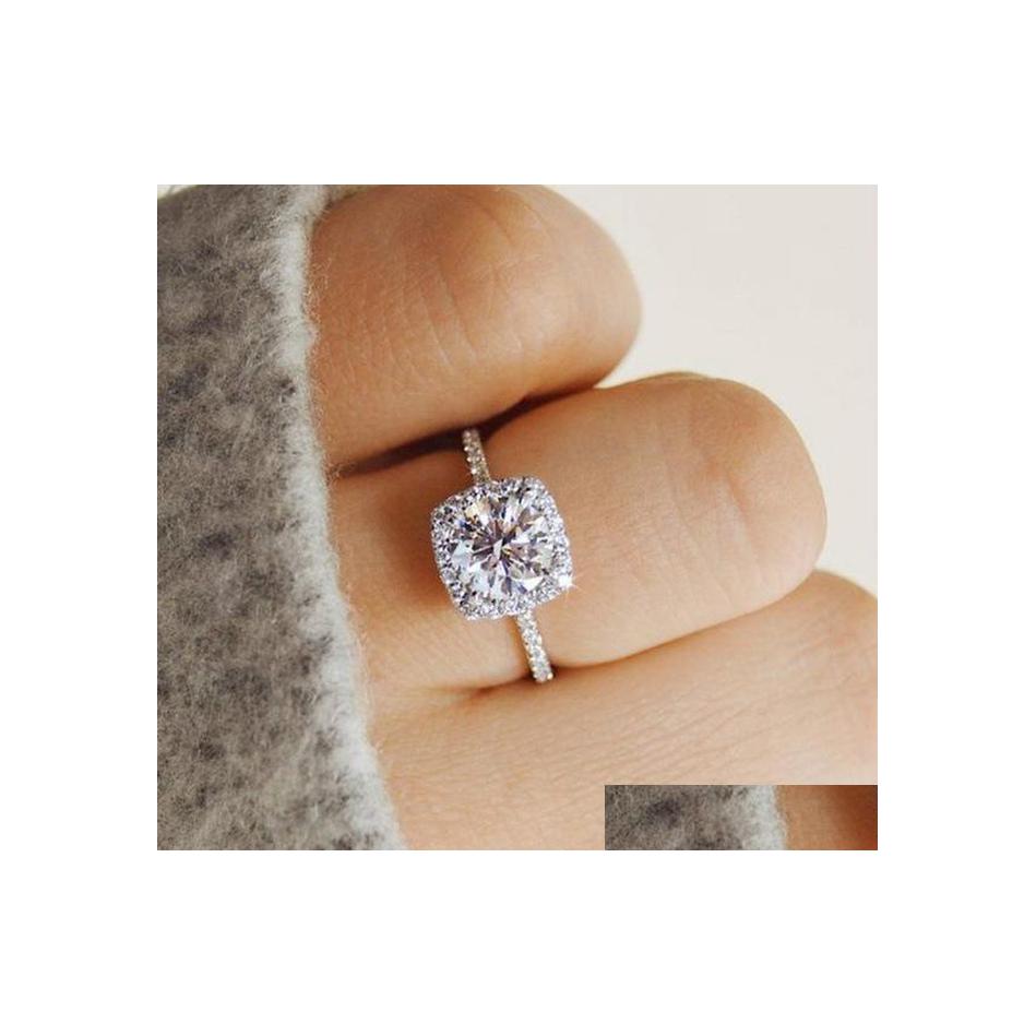 

Solitaire Ring Crystal Engagement Claws Design Rings For Women White Aaa Elegant Cubic Zircon Wedding Jewelry Luckyhat Drop Delivery Dhvsu