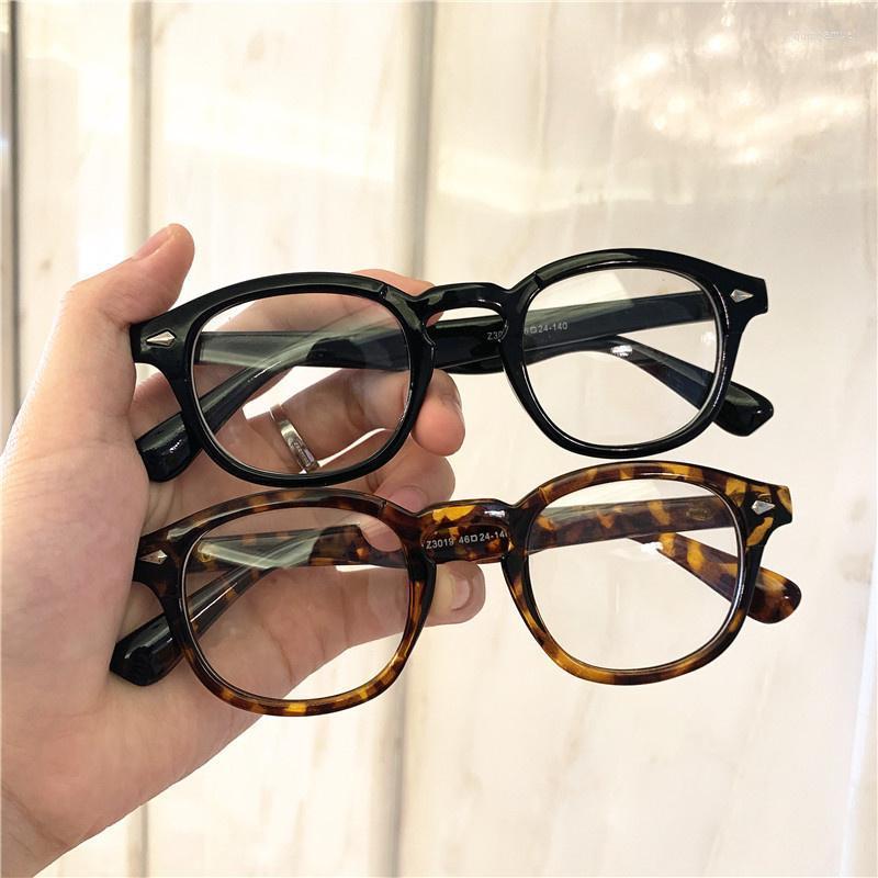 

Sunglasses Frames Fashion Black Frame Round Glasses Brand Designer Clear Eyeglasses Transparent Lens Eyewear Vintage Rivet Spectacle UnisexF