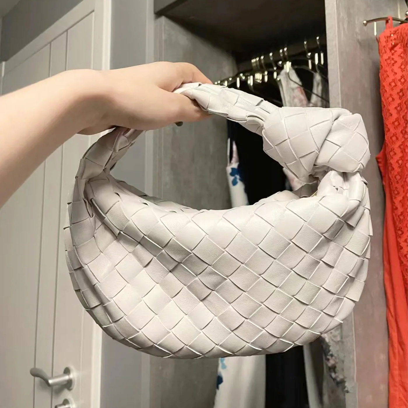 

Luxury Designer womens TEEN JODIE large woven totes clutch fashion handbags leather men wallet Knitting Shoulder Bags Crossbody bag famous Hobo purses travel Soft, Deep pink