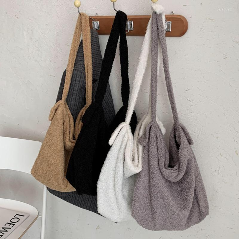 

Evening Bags 2023 Spring Autum Capacity Women Handbag Shoulder Bag Autumn And Winter Plush Leisure Shopping Fashion Tote, White