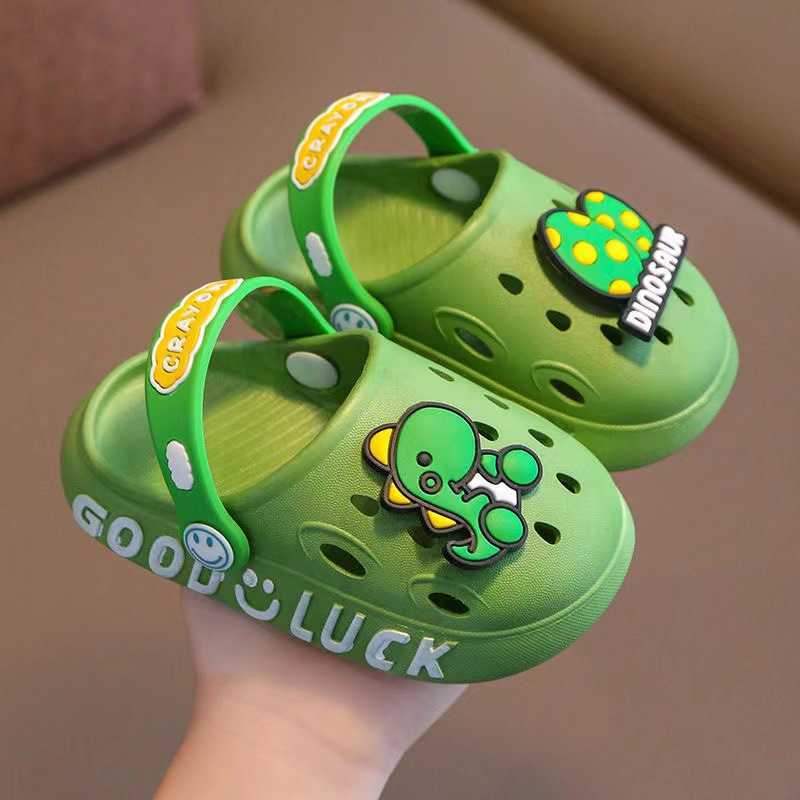 

Slipper 2022 New Dinosaur Baby Boys Slippers Summer Kids Green Cartoon Sandals Toddler Beach Shoes Girls Cute Slides Pantunflas Infantil 0203
