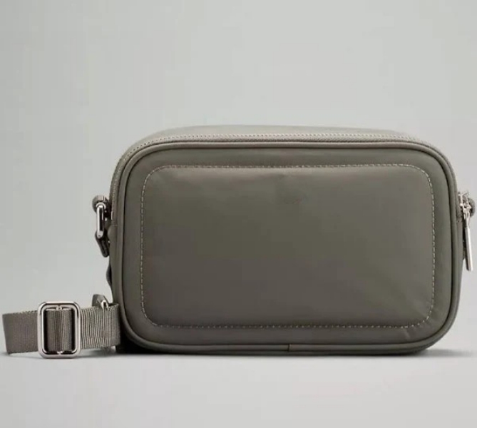 

Grey Lulu Cross Body Cmera Bag Everywhere Belt Bag Women Crossbody Purse Key Holder Designer Card Holders 11691, Pink