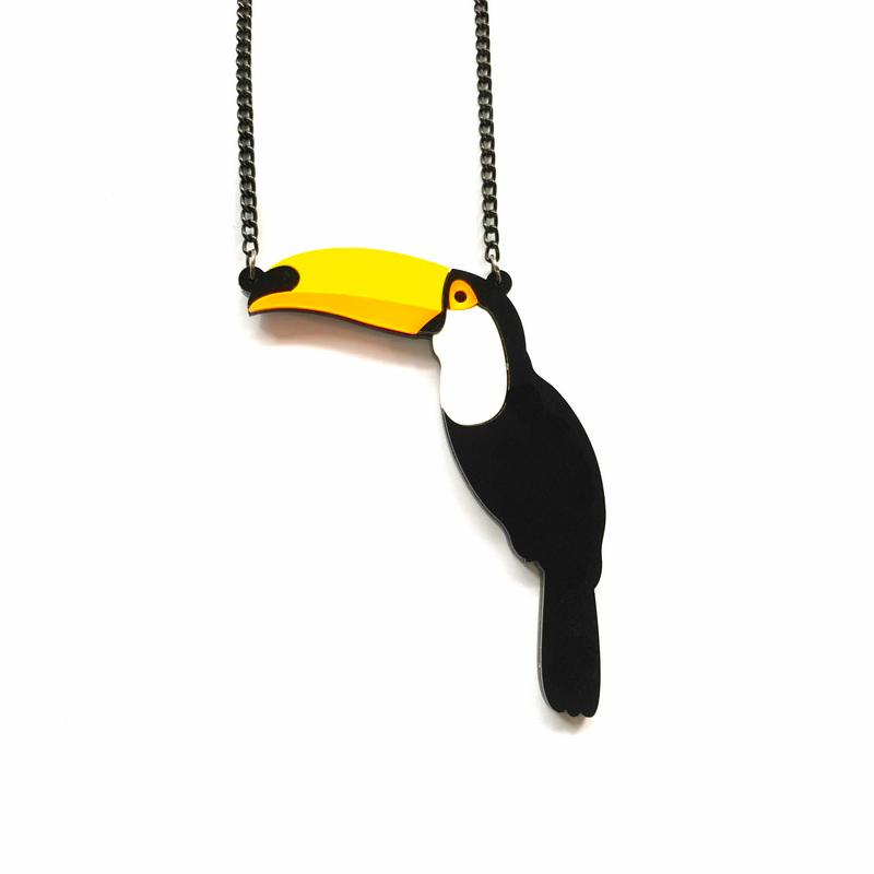 

Pendant Necklaces Trendy Bird Toucan Black And White Body With Yellow Orange Beak Acrylic Necklace For Women Fashion Jewelry GiftPendant