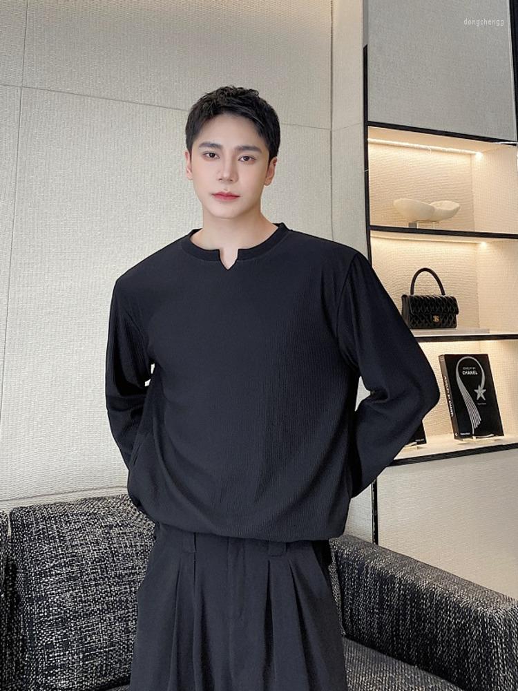 

Men's T Shirts SYUHGFA Men Clothing Long Sleeve T-shirt 2023 Spring Autumn Korean Streetwear V-neck Solid Color Oversized For Male, Black