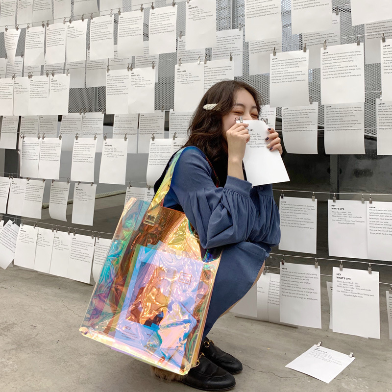 

Evening Bags Fashion Customized Transparent Laser Portable Packaging Bag High End Gifts Daily Chemical Products Shopping PVC Clothing Store 230203