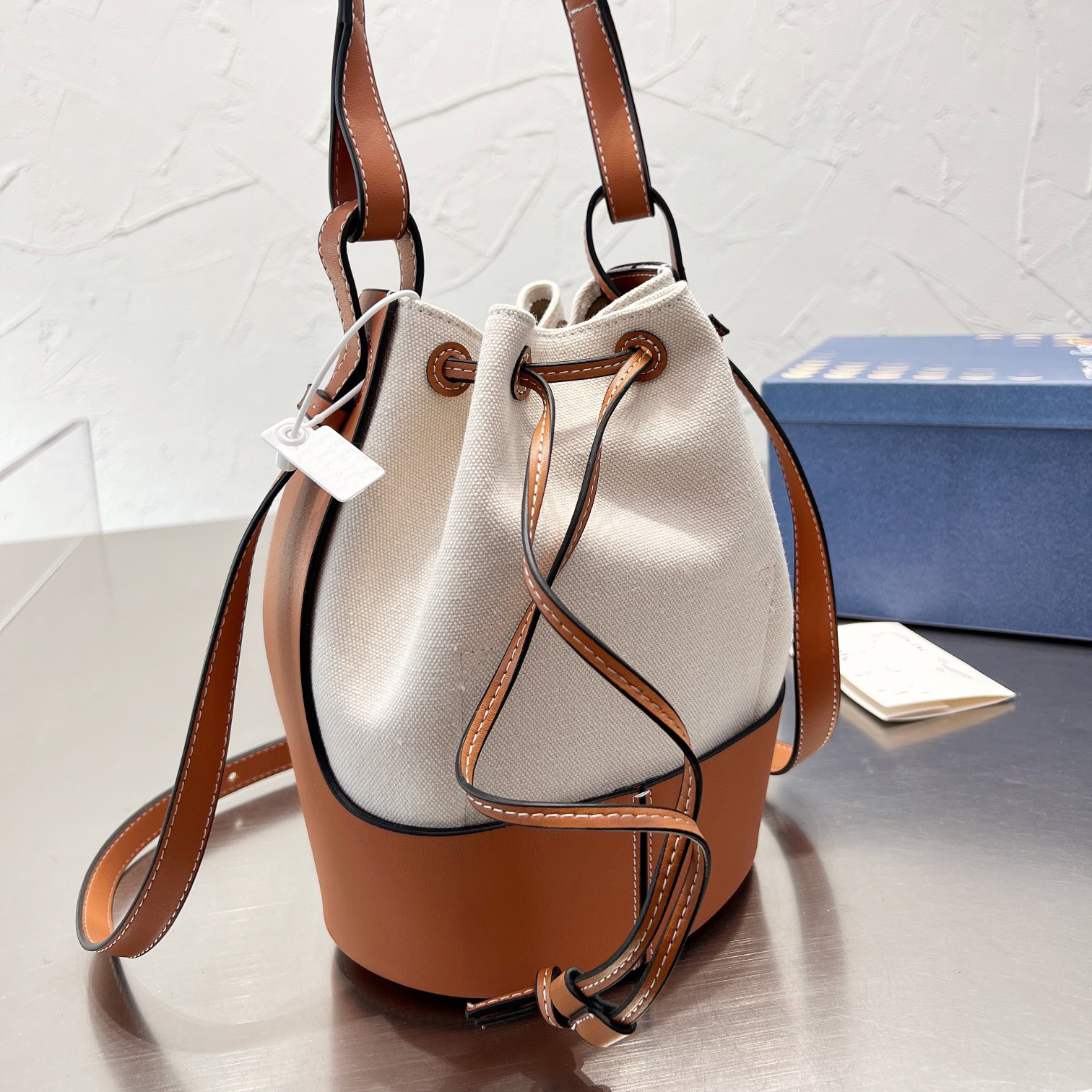 

designer bags Luxuries Women bags Lady Bucket Bag Fashion Shoulderbag Woman Handbag Design Pocket Ladies Bag PurseTotes Girl Crossbody bags, Split