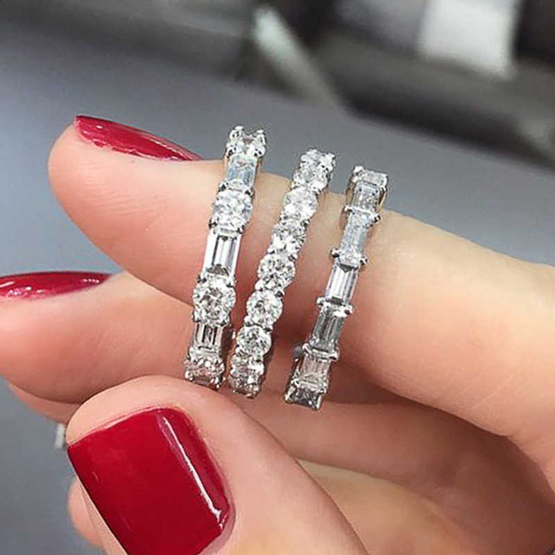 

Solitaire Ring Simple Stylish Crystal Cubic Zirconia Promise for Women Dazzling Fashion Finger cessories Daily Wear Girls Jewelry Y2302