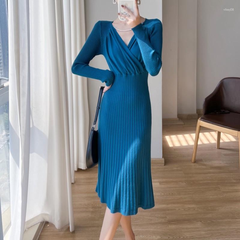 

Casual Dresses Fall Winter Vintage Knitted Party Women Korean Elegant Beading V Neck Long Sleeve Slim Sweater Midi Dress Female 2023, Red