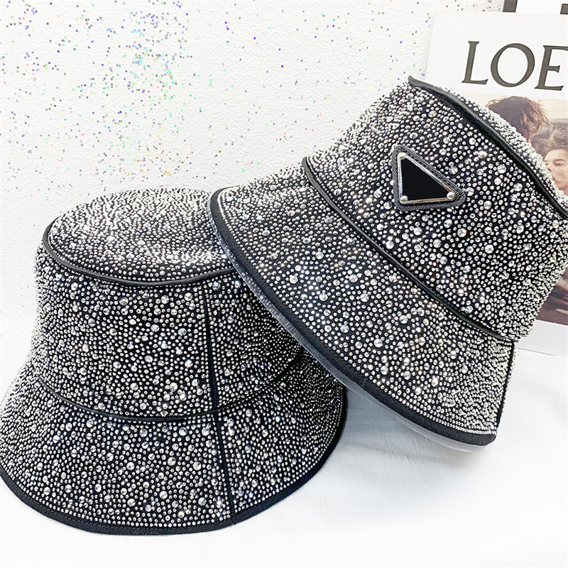 

Designer Bucket Hat Men Womens Luxury Full Diamond Fishermans Cap Men Womens Triangle Hat Fashion Casquette 54-56cm Wide Brim Sunhats