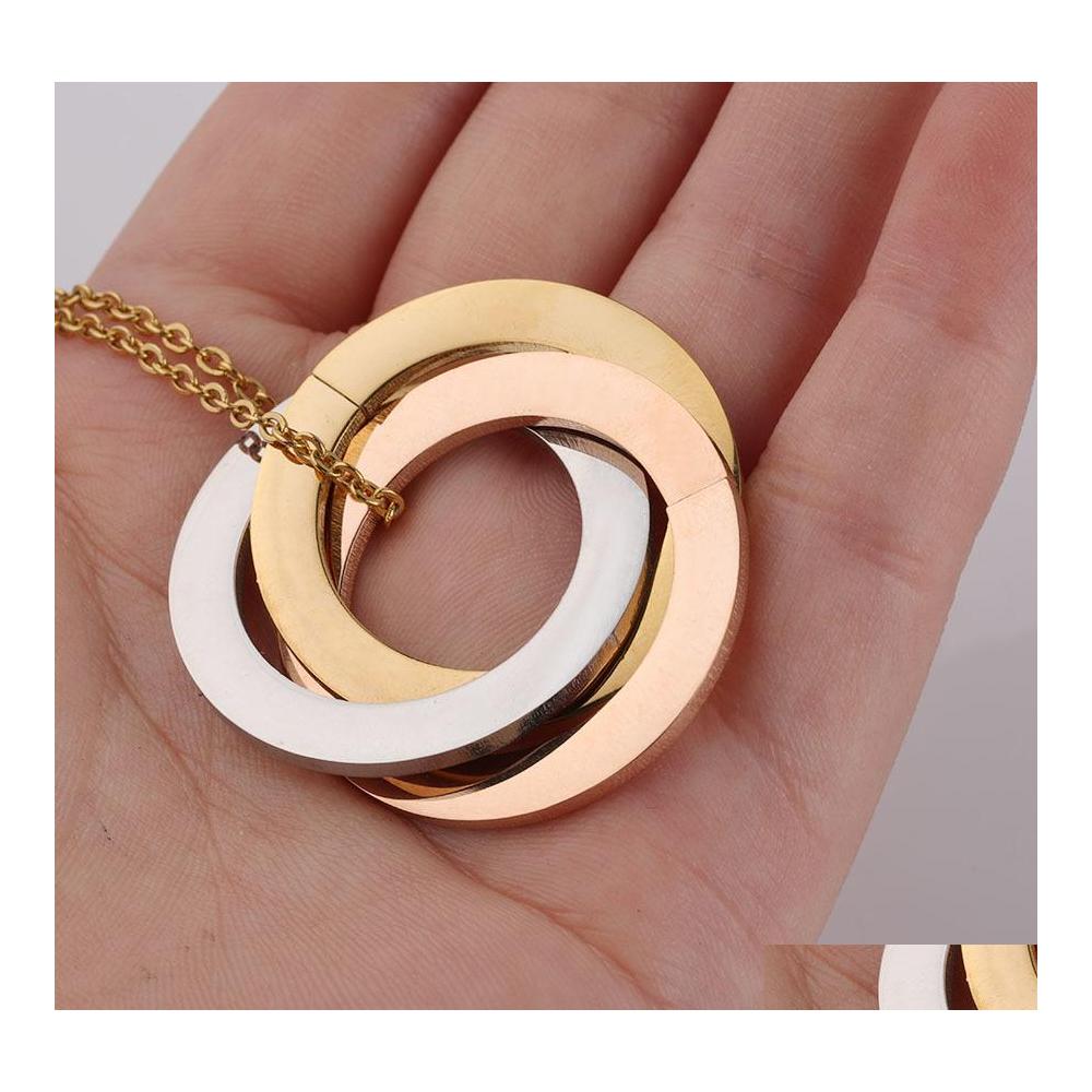 

Pendant Necklaces Stainless Steel Three Interlocking Hallow Round Trinity Tricolor Circle Necklace Drop Delivery Jewelry Pendants Dh76F