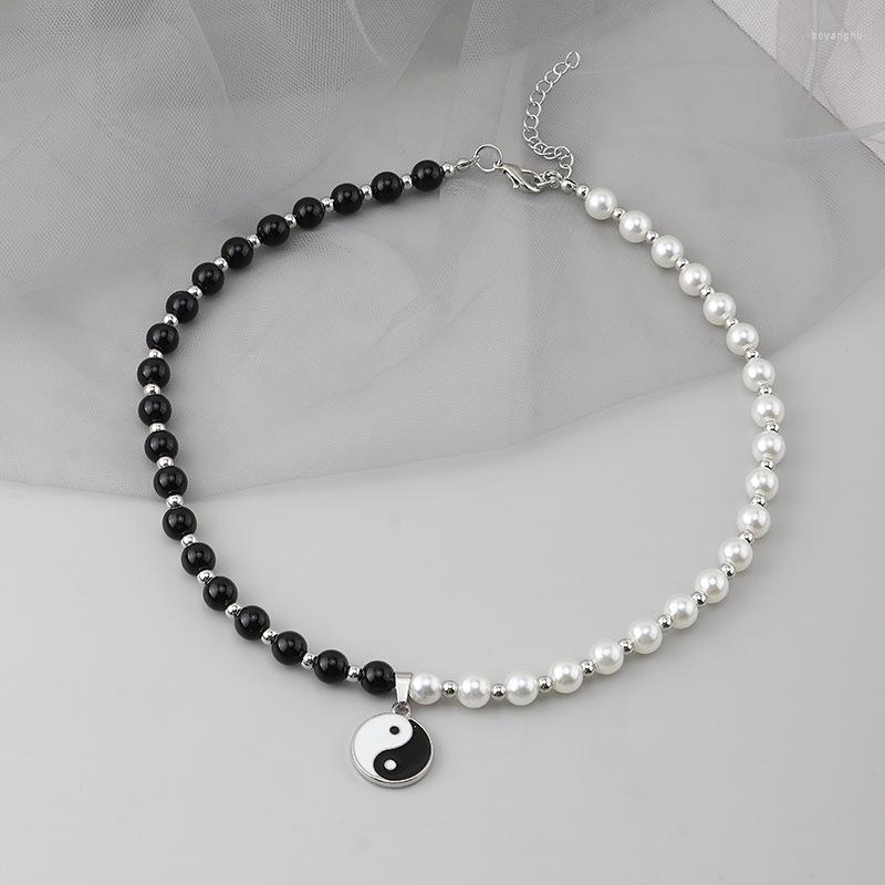 

Choker Tai Chi Gossip Pendant Chain Collar Black White Pearl Splice Necklace Hip Hop Accessories Handmade Beads Collier Jewelry