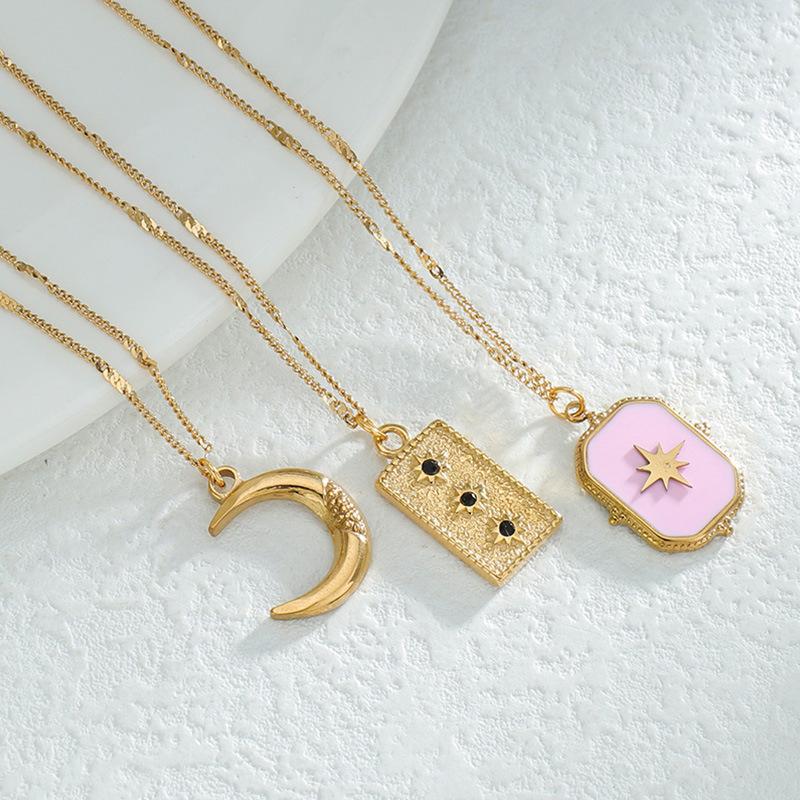 

Pendant Necklaces European American Tide Brand Titanium Steel Cold Wind Pepper Necklace Simple Fashion Moon Clavicle Sweater Chain Women