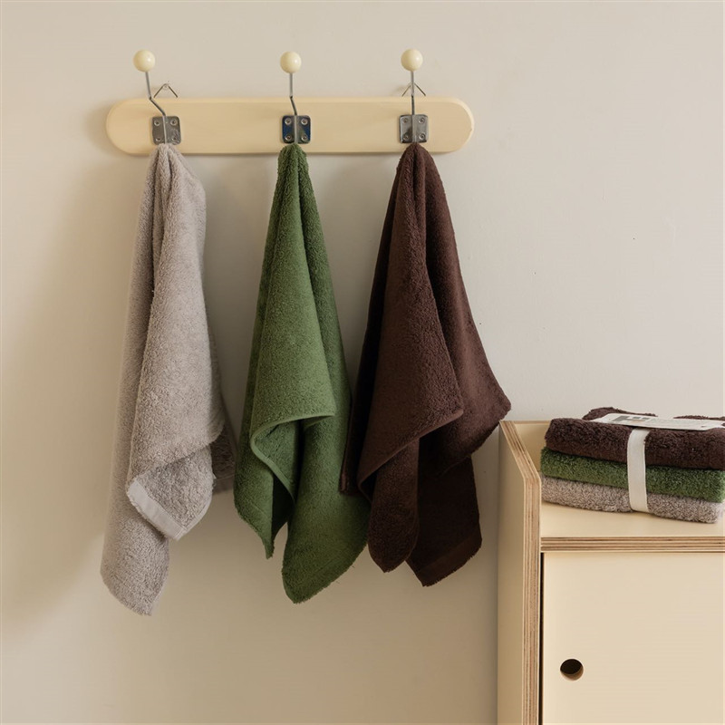 

3PCS New Solid Color Thickened Combination Pack Face Towel Dark Men Pure Cotton Face Towel 1224002, Multicolor