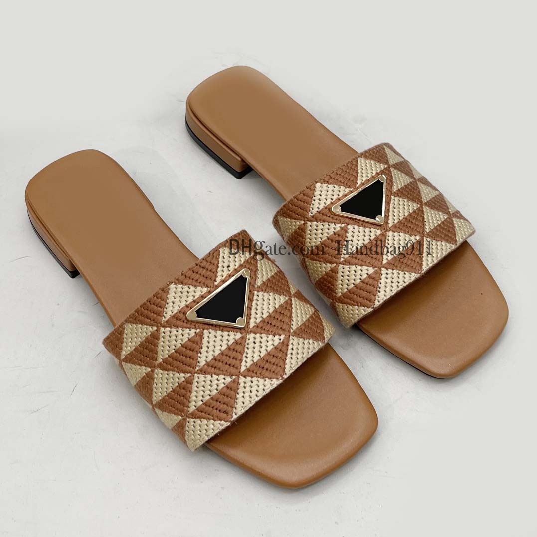 

10A Top Tier Quality Luxury designer slippers beach Classic Flat woman Summer lady Cartoon Big Head Leather Hotel Bath fashion women shoes Large size 35-43, 15