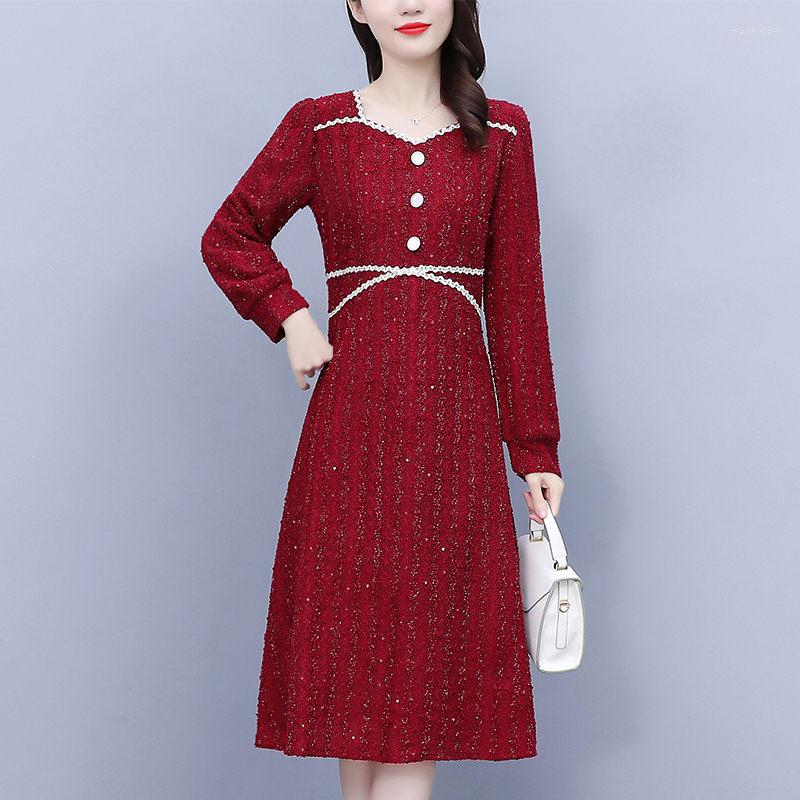 

Casual Dresses Large Size Women's Dress Autumn Winter 2023 French Long Sleeve Square Neck Splicing Lace Versatile Slim Midi Vestido, Black