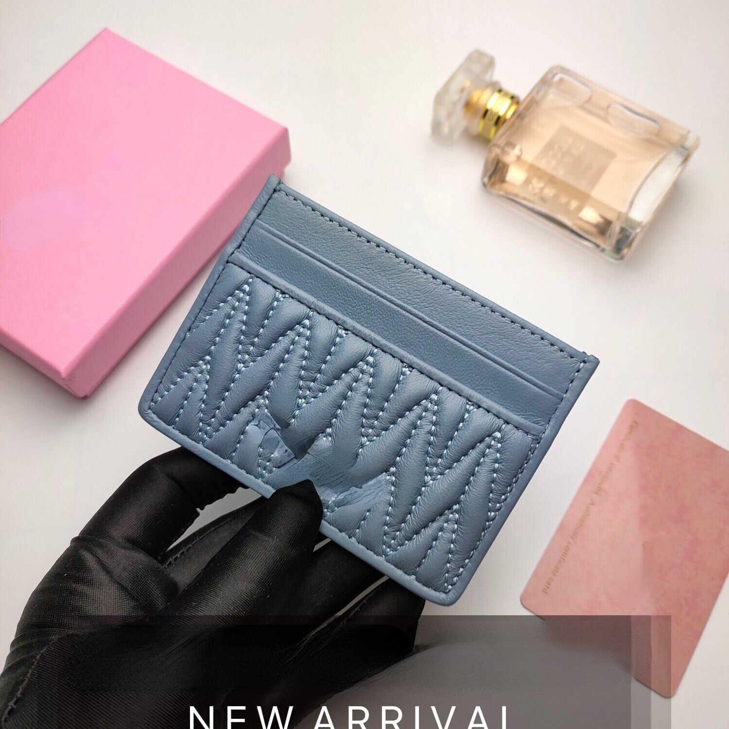 

Brand Designer Card pack Full Sheepskin Women's Card Bag Pleated Leather Exquisite and Small Girl Heart Zero Purse First Choice for Foreign Trade Factory Direct Sale, Gift box packing