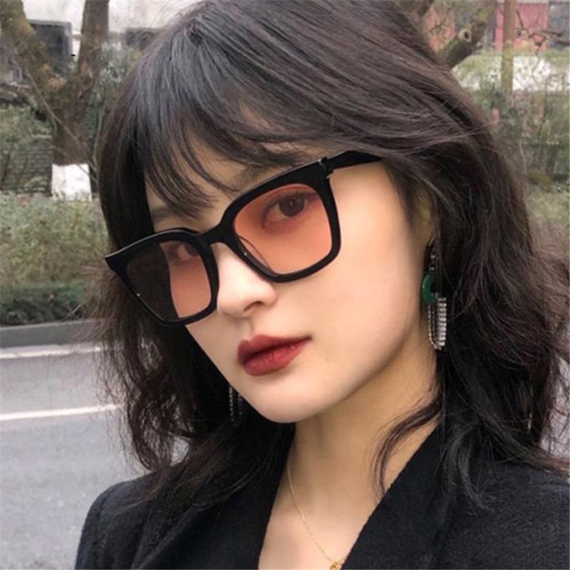 

Sunglasses 2023 FashionWomen Sun Shade Men Eyeglasses Luxury Designer Female Male Eyewear Oculos Gradient Lenses Glasses