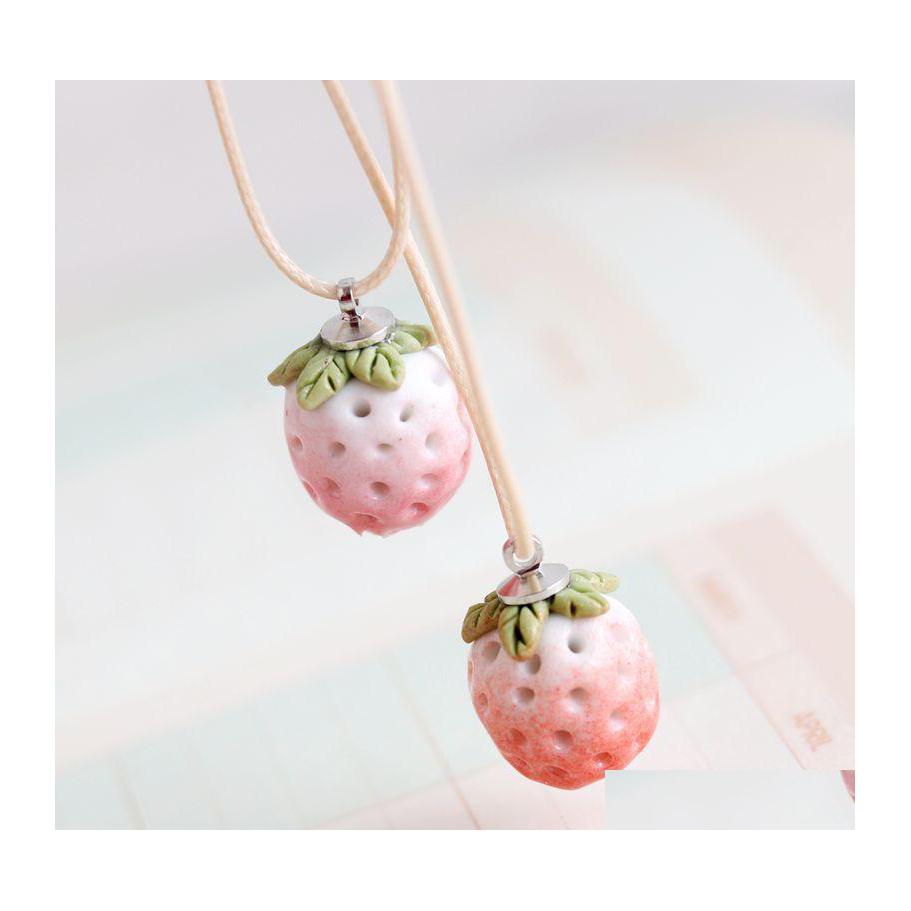 

Pendant Necklaces Ceramic Stberry Necklace Trumpet Simple Personality Ethnic Style Jewelry Student Gift Vipjewel Drop Delivery Pendan Dhrgv