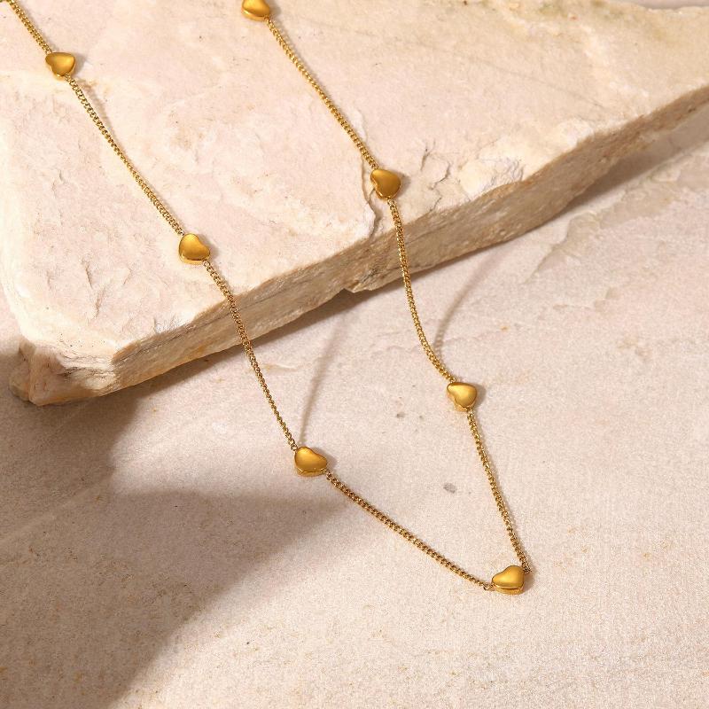 

Pendant Necklaces European And American INS Style Stainless Steel Love Necklace Women's Jewelry Fashion Simple Titanium Men