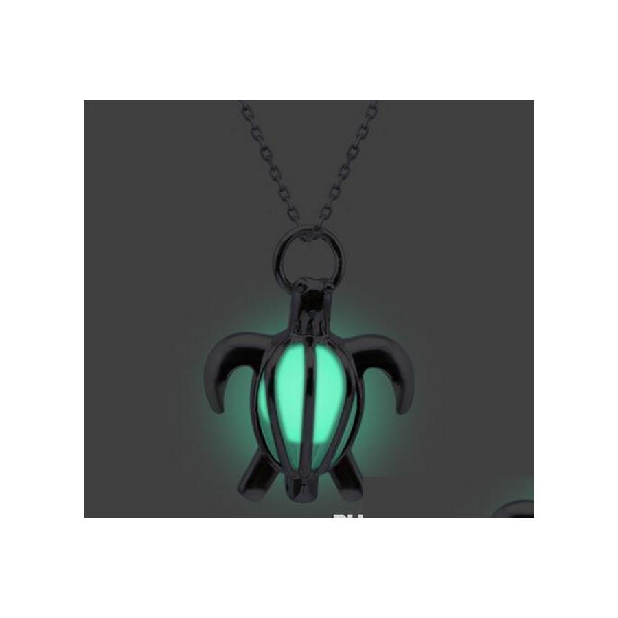 

Pendant Necklaces Hollow Turtle Shape Sier Color Beautifly Choker Necklace Women Luminous Glowing In Dark Pendants Statement Nanasho Dh0Bl