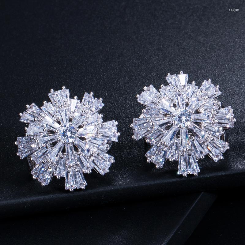 

Stud Earrings Sparkling Snowflake Flower Rose Gold Plated Women High Quality White CZ Paved Anniversary Jewlery Christmas Gift