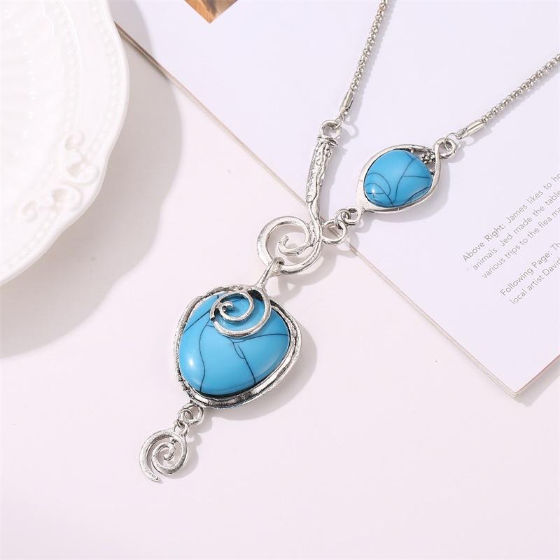 

Pendant Necklaces Bohemian Necklace For Women Cracked Ethnic Style Vintage Silver Color Chain Jewely