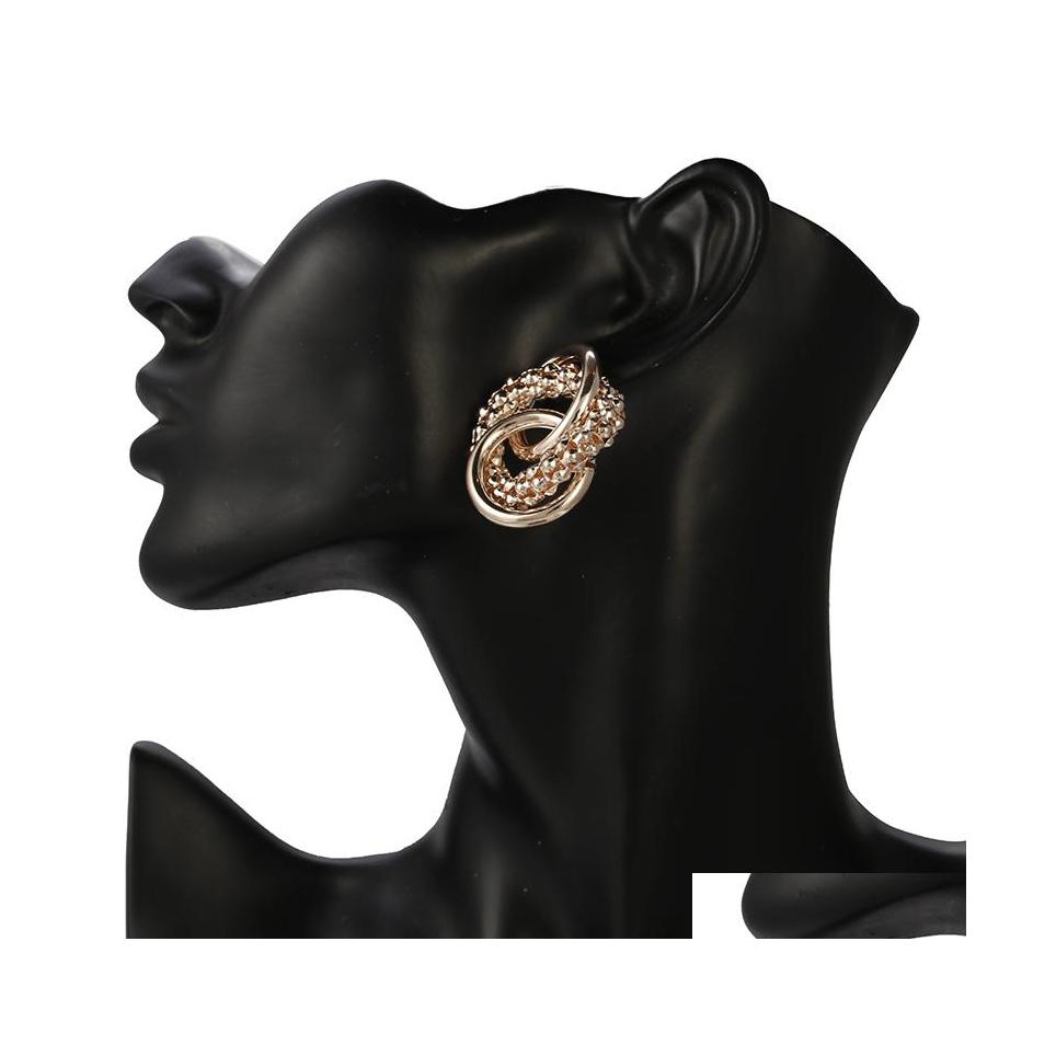 

Dangle Chandelier 3 Colors Punk Metal Simple Twisted Round Big Earrings Unique Fashion Gold Sier Color Drop Women Jewelry Delivery Dh5Nk
