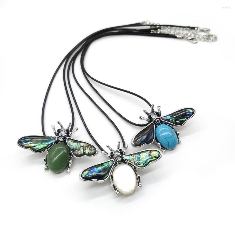 

Pendant Necklaces Zinc Alloy Bee-shaped 35x56mm Brooch With Natural Stone Green Tung Ling Pink Crystal Women's Fashion Jewelry Necklace