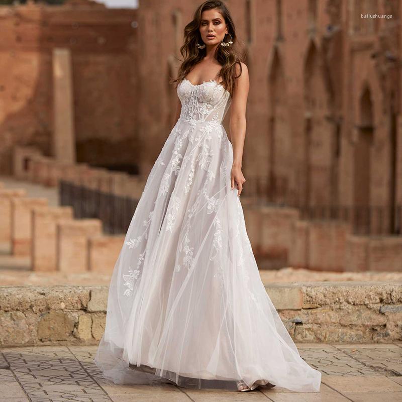 

Wedding Dress UETEEY Boho Dresses A Line Sweetheart Strapless Appliques Lace Plus Size Elegant Backless Gowns 2023, Ivory