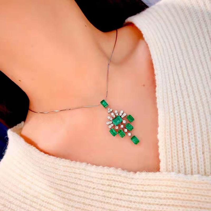 

Pendant Necklaces Vintage Exaggeration Necklace Inlay Green Cubic Zirconia Charm Tassels Jewelry For Women Wedding Engagement Gifts