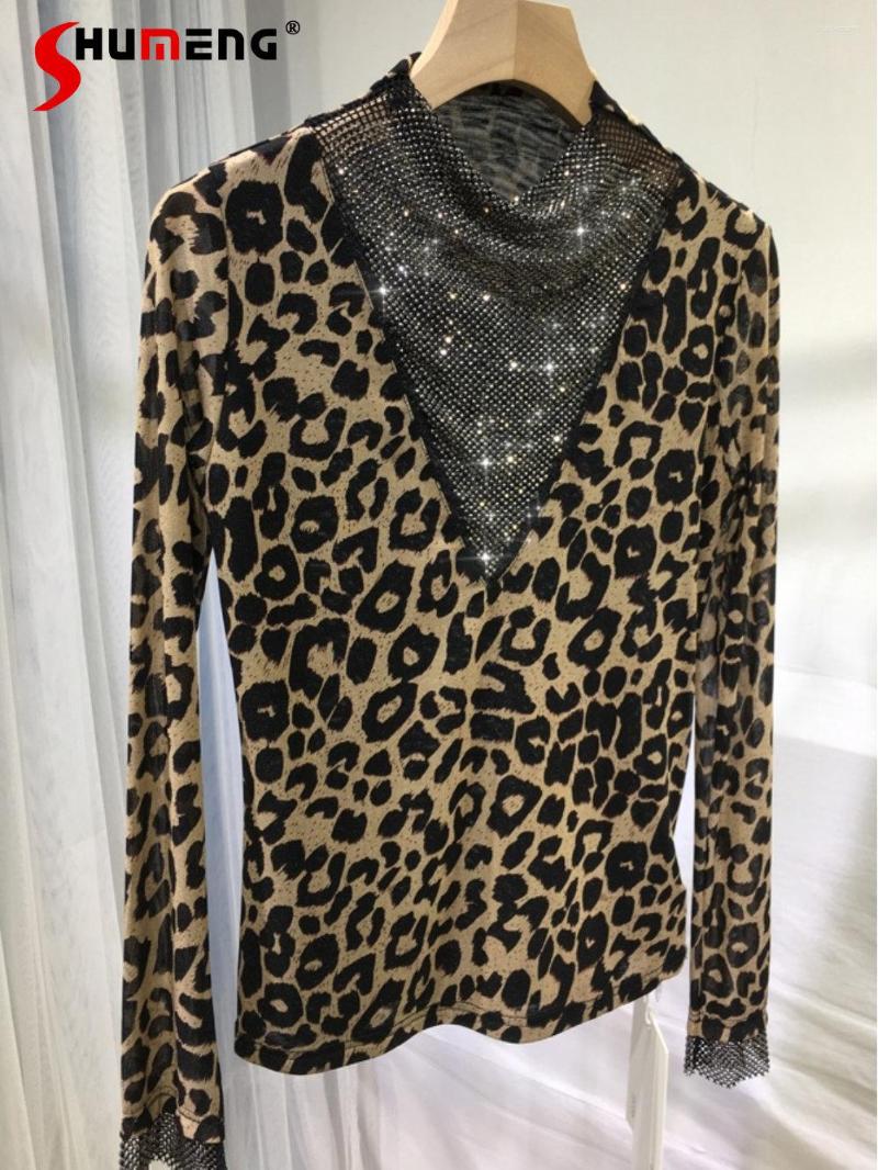

Women's T Shirts Heavy Embroidery Drilling Bottoming Shirt Women's Slim Fit Sexy Leopard Print Half Turtleneck Autumn Winter T-shirt