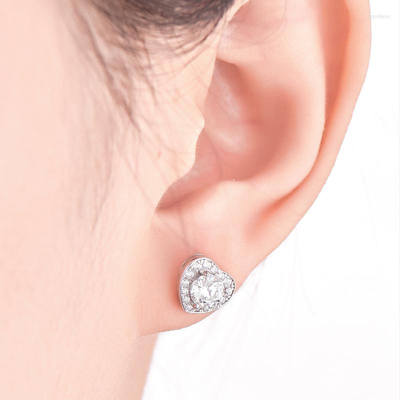 

Stud Earrings Fashion Trend Heart Design Elegant Delicate Ins Style Moissanite Earring Women's Jewelry Party Gift