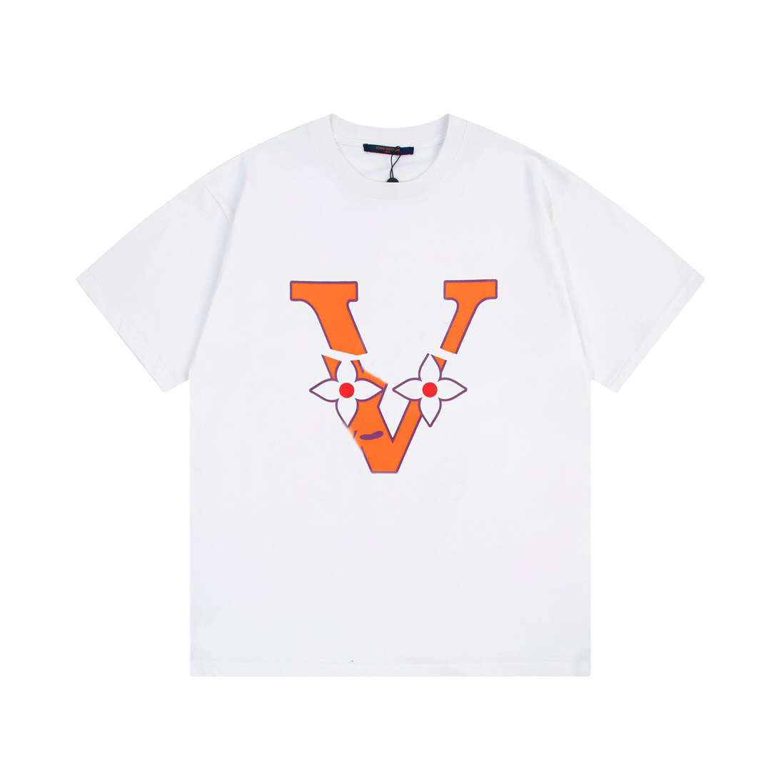 

New tops, spring and summer, the latest simple logo logo, exquisite retro printing, short sleeve, three standard, complete, men's and women's same style, White