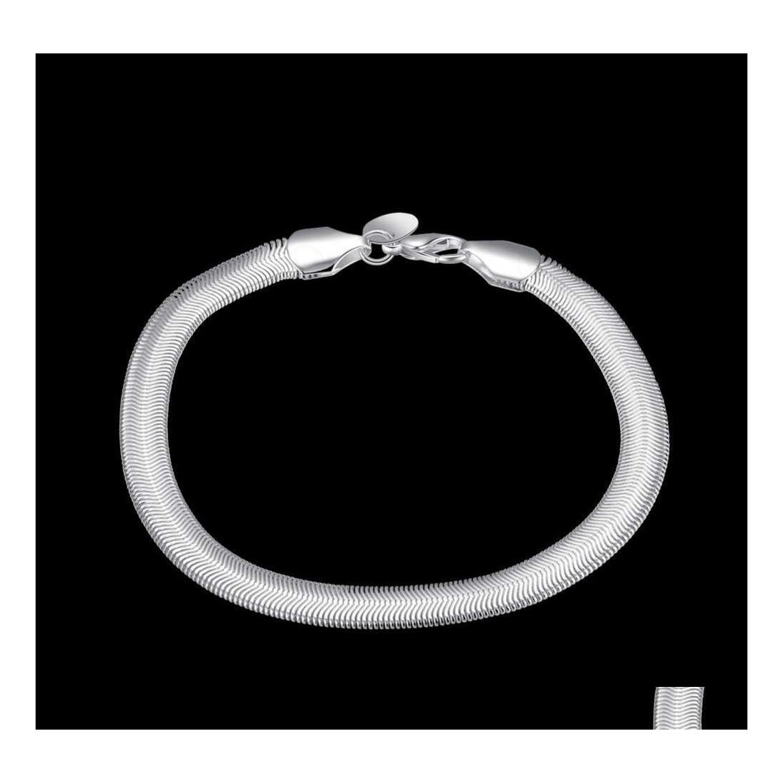 

Charm Bracelets Bracel For Women H164 Wholesale Bracelet Fashion Jewelry Flat Snake Bone Beautifly Bangle Nanashop Drop Delivery Dh1Vb