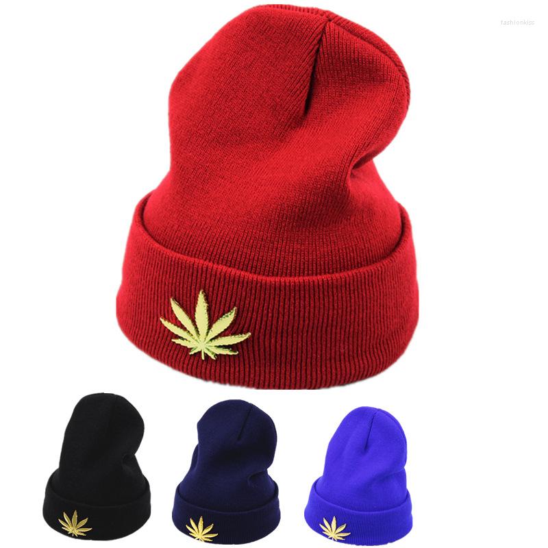

Berets Autumn Winter Unisex Warm Knit Hat Men Ladies Flanging Skullies Beanies Fashion Metal Leaf Hip Hop Street Outdoor Z166, Black