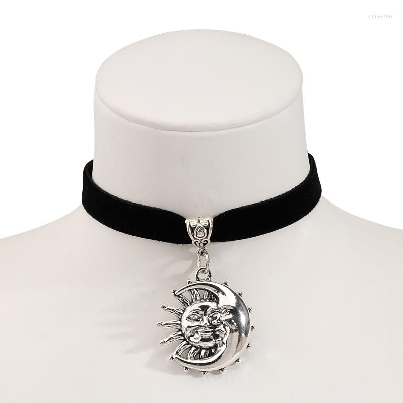 

Choker Gothic Dark Sun Moon Pendant Necklace Punk Nature Jewellery Design Clavicle Chain Velvet Necklaces For Women Men Jewelry Gifts