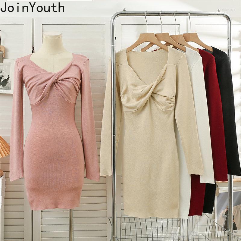 

Casual Dresses Knitted Woman Dress Sexy V-neck Long Sleeve Tunic Folds Robe Femme 2023 Vestidos De Mujer Temperament Bodycon Mini, White