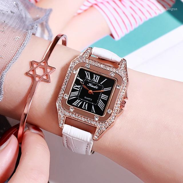 

Wristwatches Fashion Casual Square Rose Gold Diamond Women Watch Black Dial Simple Leather Belt Ladies Quartz, Red