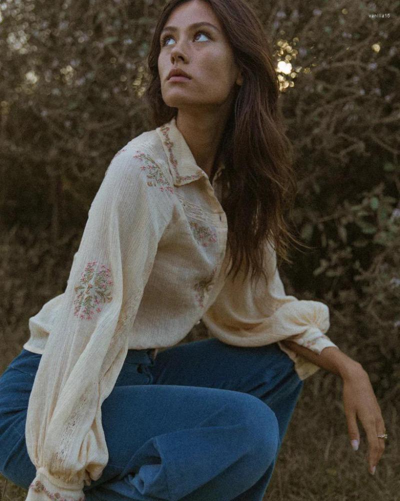 

Women's Blouses Women Turn-down Collar Lace Stitching Blouse Flower Embroidery Single Breasted Long Sleeve Shirt, Yellow