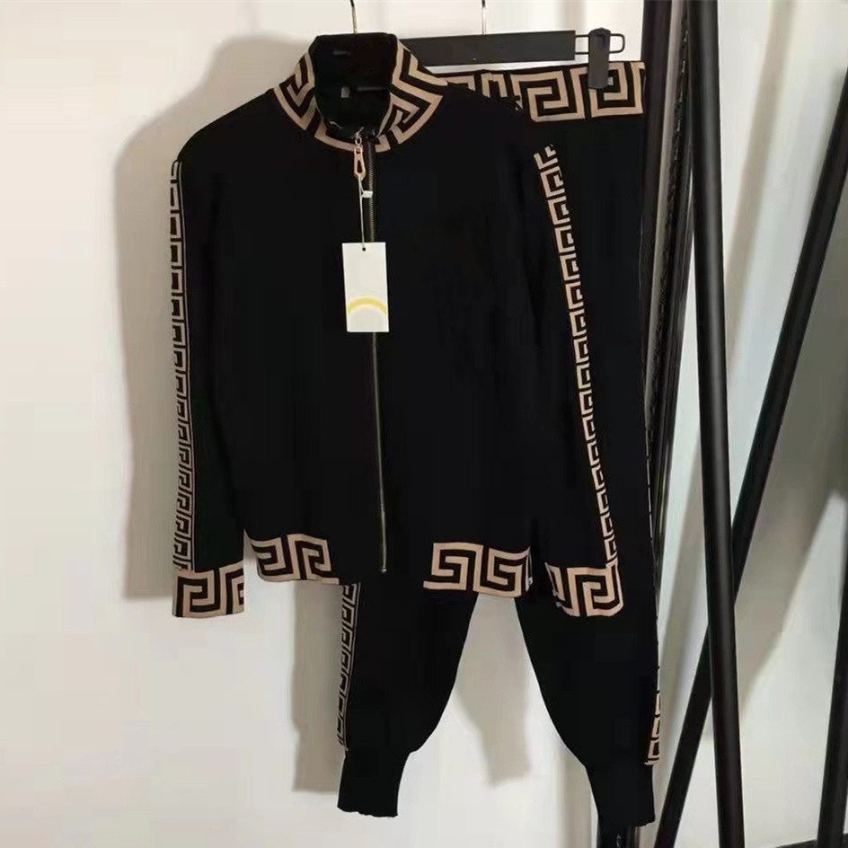 

Classic Women's Two Piece Pants Set Wool Knit Sweater Hoodie Fashion Design Sweatshirt Women Clothing Embroidered Cardigan zipper Long Sleeve Jacket, White