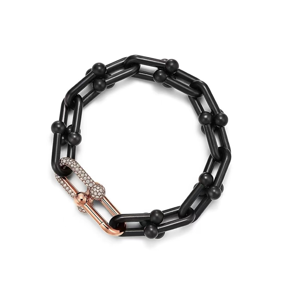 

gold chain bangle bracelet link chains Wide diamonds black designer watches women men couple fashion designer watche Wedding Party Thanksgiving Day Valentine girl