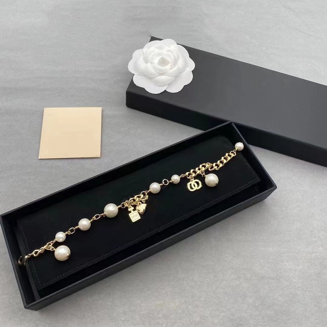 

New Fashionable Bracelets Women Bangle 18K Gold Plated Stainless steel Crystal Lovers Gift Wristband Cuff Chain Wedding Jewelry Accessories Wholesale ZG13