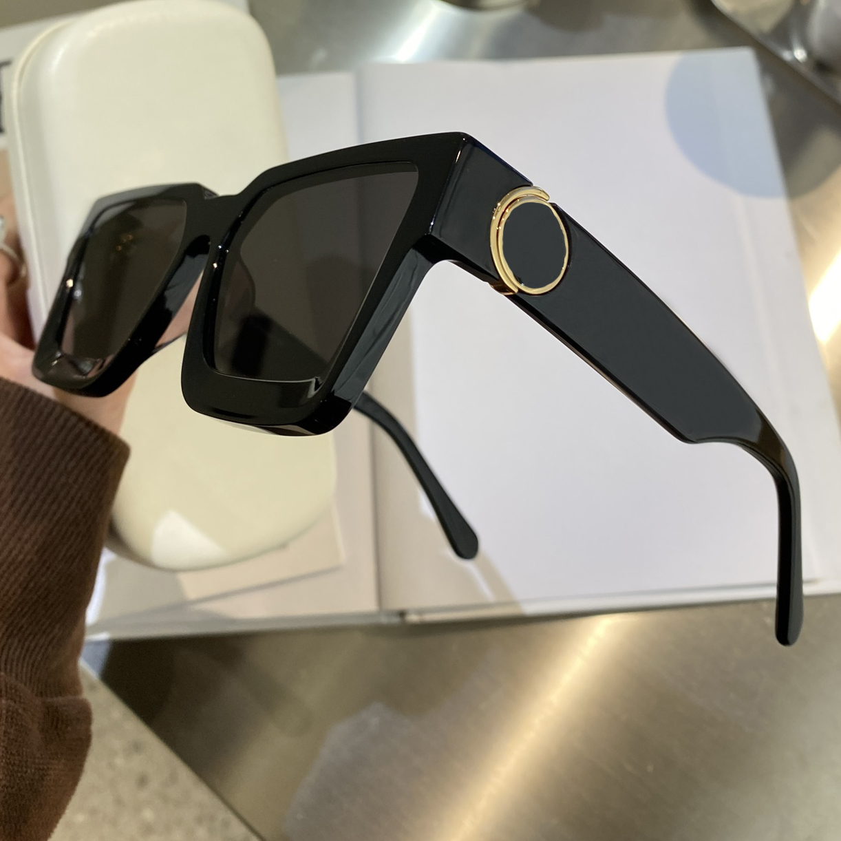 

Gold Black Grey Square Sunglasses for Men Luxury Millionaire Sunglasses Sonnenbrille Shades gafas de sol UV400 Protection Eyewear with Box