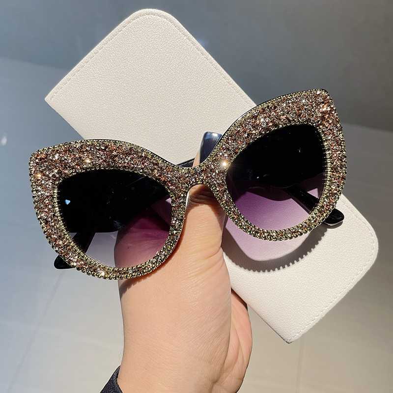 

Sunglasses Vintage Oversized Cat Eye Sunglasses Women Retro Rhinestone Sun Glasses For Elegant Lady Fashion Punk Glasses Oculos G230131