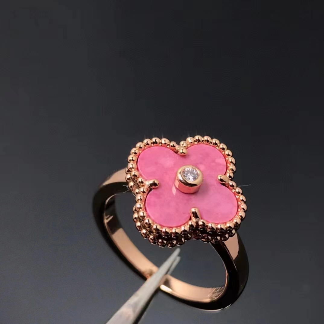 

brand luxury clover designer rings for women girls diamond crystal 18K rose gold sweet rose pink love nail ring party wedding jewelry valentins day christmas gift