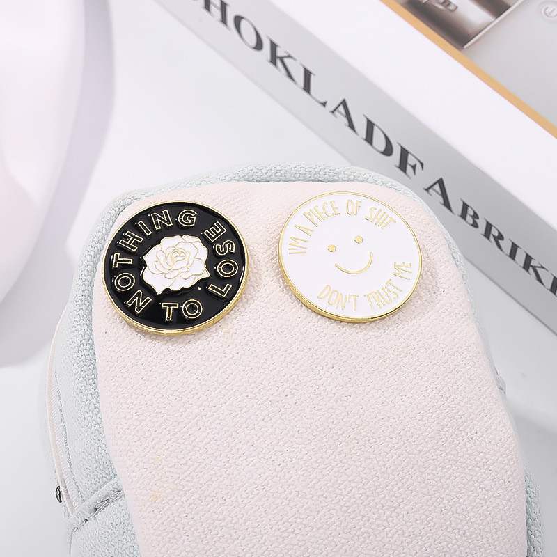 

Alloy Round Letter Series Brooches For Clothes Lapel Pins Animal Flower Smile Cat Cow Head Model Cartoon Clothing Badges Ornaments European