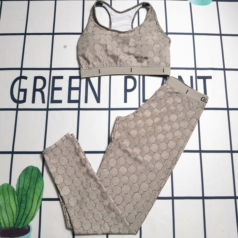 

2023 Womens Tracksuits Summer Bra Leggings Sports Jogging Running Tank Tops Tight Pants Vintage Yoga Outfit Set