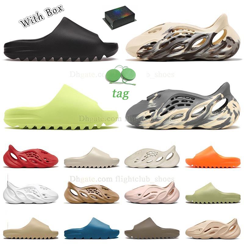 

2023 platform slides slippers famous designer sandals Foam Runners sliders Black Glow Green Moon Gray Mineral Blue Bone Core summer coach beach shoes, A22