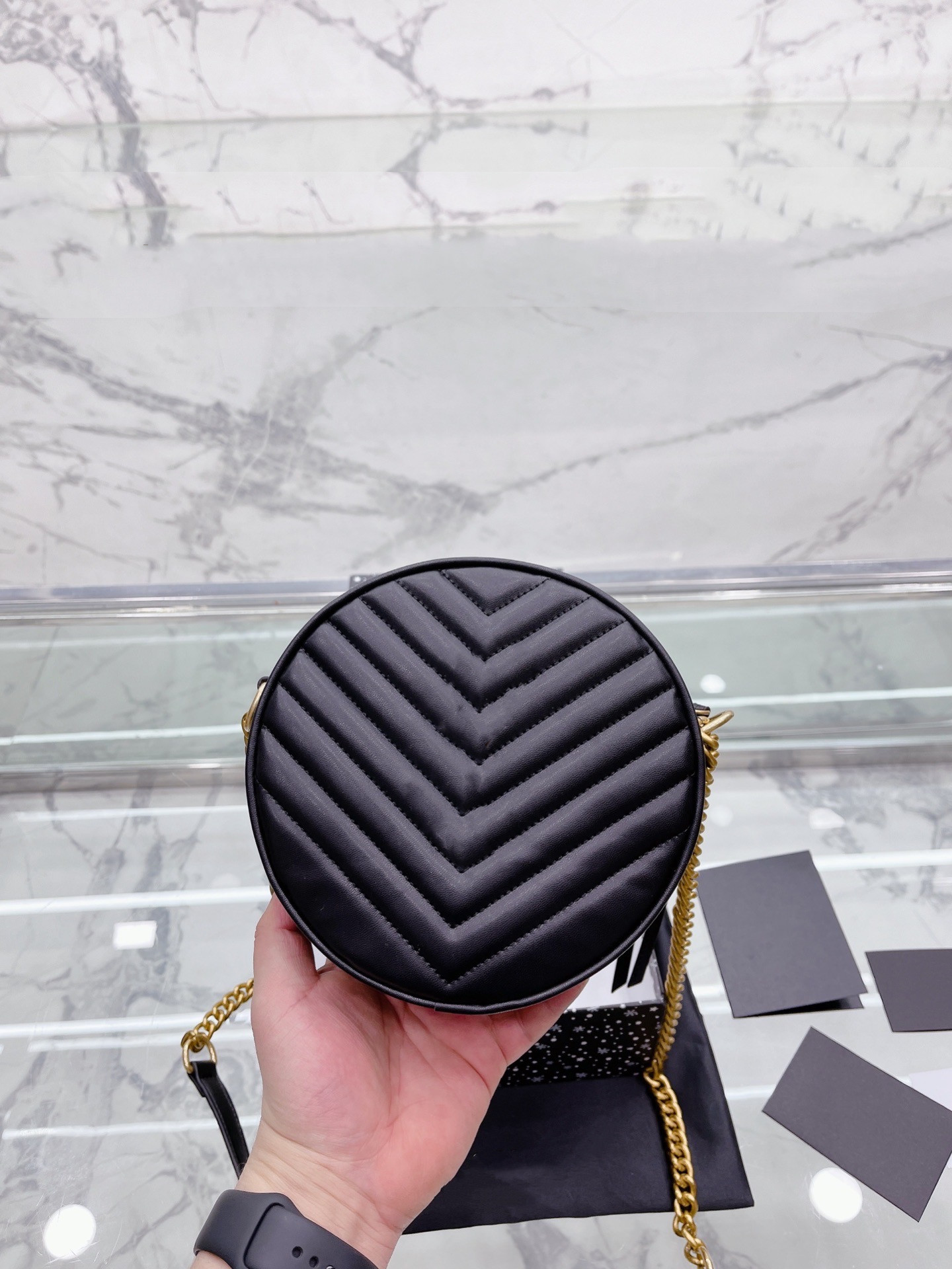 Classic round women bag designer bag round bag single shoulder cross-body leather leather carrying chain black and white trend matching