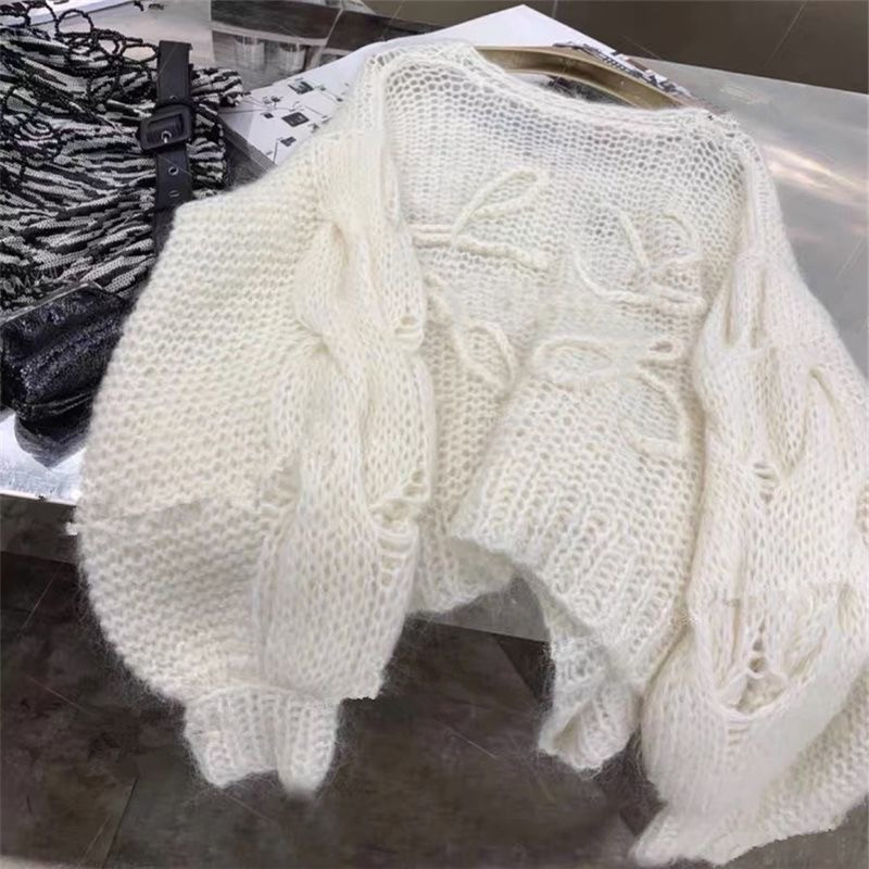 

autumn Women's Sweaters and winter blouse women's high sense temperament French minority pink sweater retro Japanese lazy loose wear, White